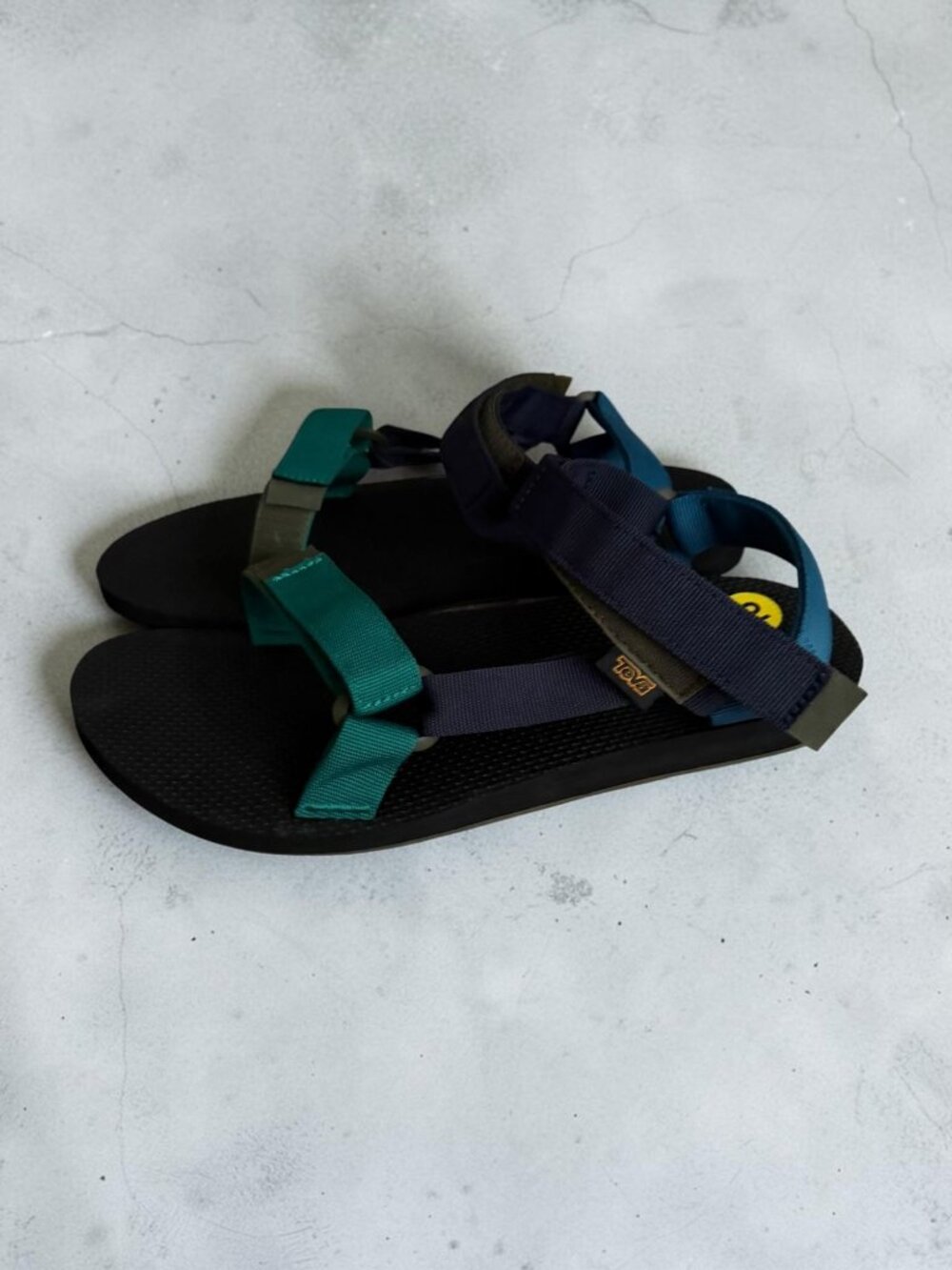 TEVA Men’s Multicolor Velcro Sandals Size 13 NEW NWOB
